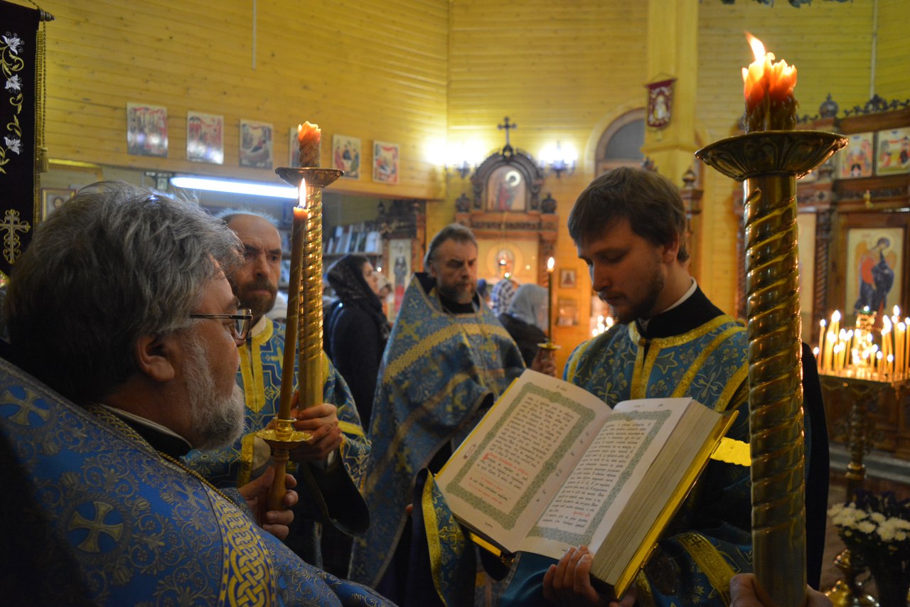 Храм Алексия Хотьково иконостас